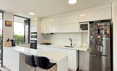 Arriendo Apartamento Amoblado en Castropol - Renta Flexible Mínimo 3 Meses
