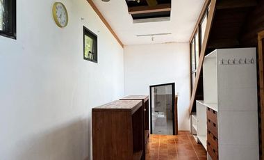 5 Bedrooms Country Home with Breathtaking Views Inside Gated Community
