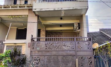 Turun Harga Dijual Cepat Rumah Siap Huni Dua Lantai Medokan Ayu Utara