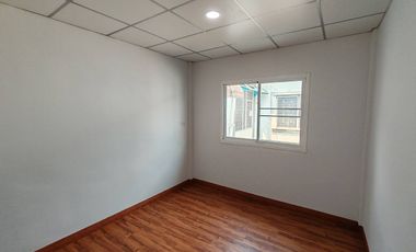 Fully Renovated! Move-In Ready !! For Sale: 2-Storey Townhouse (2 units combined) in Baan Fah Rangsit, Khlong 4 Total land area: 48 sq.wah (24 sq.wah