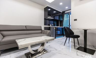 1 Bedroom Condo with City and Sea View