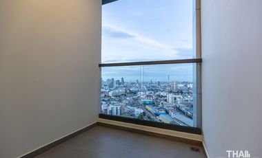 1 Bedroom Condo with City and Sea View