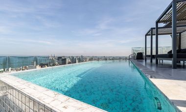 1 Bedroom Condo with City and Sea View