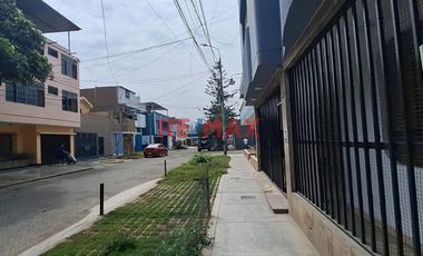 Vendo Departamento 2Do Piso En Calle Huascar Con Av. Los Incas Ao 50.70