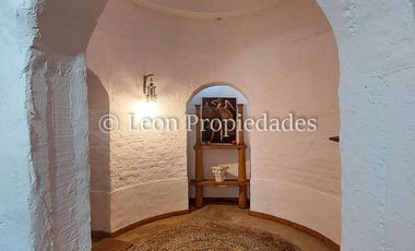 Se vende hermosa parcela con casa y piscina en condominio, sector los Naranjos, Curacavi