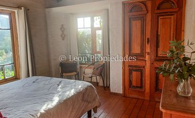 Se vende hermosa parcela con casa y piscina en condominio, sector los Naranjos, Curacavi