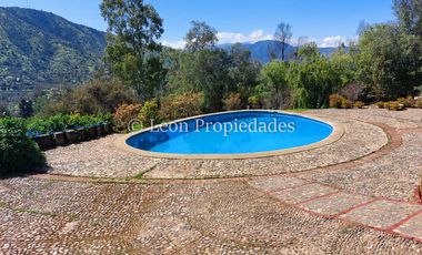 Se vende hermosa parcela con casa y piscina en condominio, sector los Naranjos, Curacavi