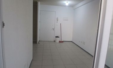 METRO LO OVALLE 3 dormitorios 1 baño
