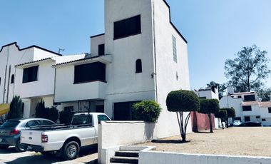 CASA bonita y muy amplia