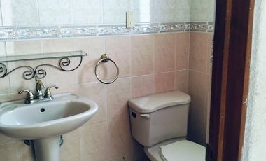 CASA bonita y muy amplia
