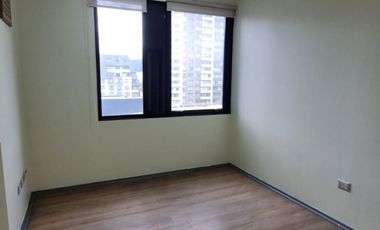 OFICINA CENTRO 2 PRIVADOS SALA DE ESPERA STUDIO SUR