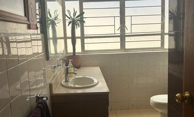 RESIDENCIA EN RENTA PARA OFICINAS EN COLONIA LA PAZ RENTA $40,000.00