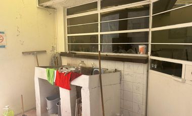 RESIDENCIA EN RENTA PARA OFICINAS EN COLONIA LA PAZ RENTA $40,000.00