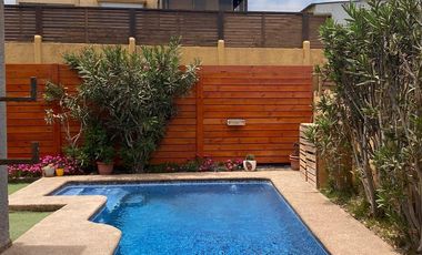 Excelente Oportunidad! Hermosa Casa con piscina en Venta  con 302 mts de superficie y 179 mts construidos en Valle del Mar, Antofagasta