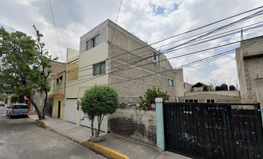 Casa 🏡 de oportunidacd en Hugonotes 83, Miguel Hidalgo, Tláhuac, 13200 Ciudad de México, CDMX ✨💵