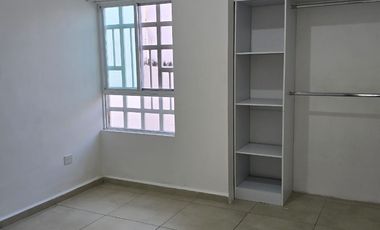 CASA EN RENTA AL ORIENTE DE SALTILLO EN FRACCIONAMIENTO CERRADO VALLE DE LOS ALMENDROS FRENTE A PARQUE