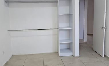 CASA EN RENTA AL ORIENTE DE SALTILLO EN FRACCIONAMIENTO CERRADO VALLE DE LOS ALMENDROS FRENTE A PARQUE