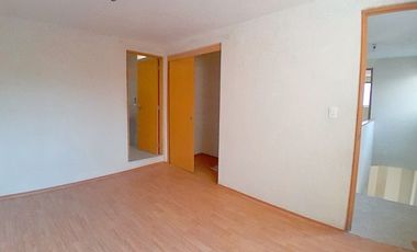 Iluminada y amplia casa en condominio, lista p/habitar en Leyes de Reforma