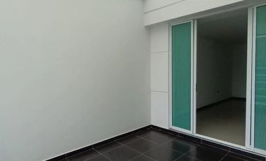SE VENDE HERMOSA CASA ESQUINERA EN LA PAMPA