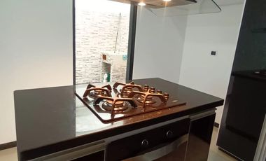 SE VENDE HERMOSA CASA ESQUINERA EN LA PAMPA