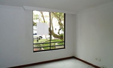 Apartamento en arriendo en Los Alpes