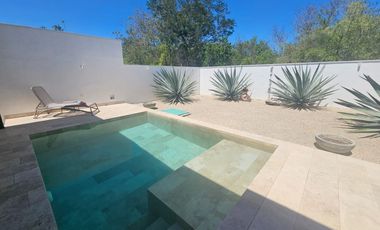 CASA EN VENTA EQUPADA EN PRIVADA TAMORA CONKAL