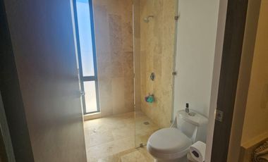 CASA EN VENTA EQUPADA EN PRIVADA TAMORA CONKAL