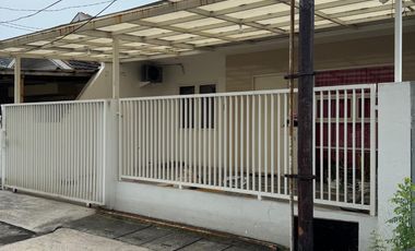 Rumah Semi Furnished Siap Huni Lokasi Perumahan Pondok Tjandra Indah Waru Sidoarjo