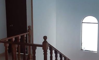 Venta Excelente Residencia en Privada Arboledas, 5 recámaras muy amplia