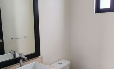 Rento hermosa casa Fracc Sierra Nogal $21,000.00 inc. mtto.