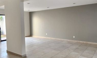 Rento hermosa casa Fracc Sierra Nogal $21,000.00 inc. mtto.