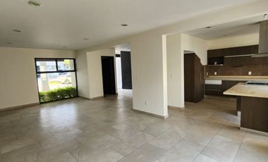 Rento hermosa casa Fracc Sierra Nogal $21,000.00 inc. mtto.