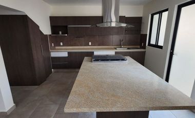 Rento hermosa casa Fracc Sierra Nogal $21,000.00 inc. mtto.