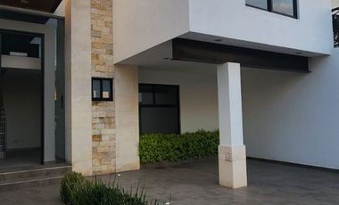 Rento hermosa casa Fracc Sierra Nogal $21,000.00 inc. mtto. negociable