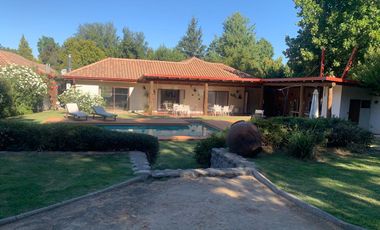 Se vende linda casa en sector oriente de Talca