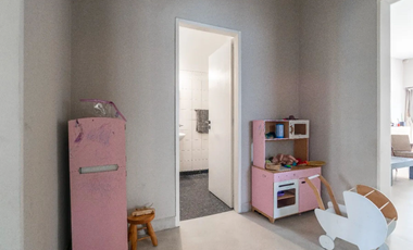 VENTA CASA 5 AMBIENTE CON JARDIN Y COCHERA MORON
