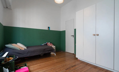 VENTA CASA 5 AMBIENTE CON JARDIN Y COCHERA MORON