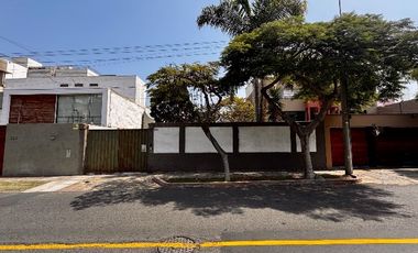 ¡Oportunidad Única! Terreno en Venta - La Aurora, Miraflores