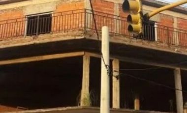 VENTA LOCAL COMERCIAL A TERMINAR VILLA LUZURIAGA