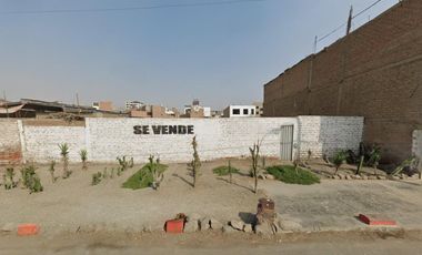 Terreno Comercial de 1377 m² con frente de 20 Ml. en Avenida - Los Olivos