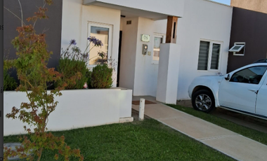 Se arrienda casa en Villa Alemana