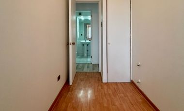 Oportunidad! 2 Dormitorios + 2 Baños + Estacionamiento Y Bodega. Santiago Centro