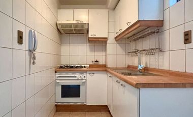 Oportunidad! 2 Dormitorios + 2 Baños + Estacionamiento Y Bodega. Santiago Centro