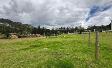 ESPECTACULARES TERRENOS EN ZUMBAHUAICO