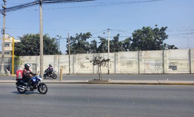SE VENDE TERRENO DE 16,634 M2 EN PLENA AV ARGENTINA ZONIF I2