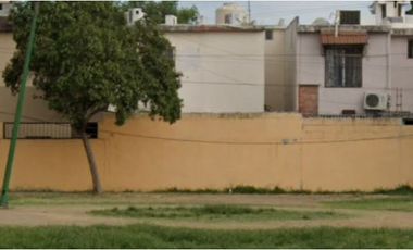 COHC (EMB) CASA EN VENTA DE CONTADO EN EX HDA SAN FCO N.L.