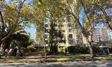Amplio departamento en Providencia