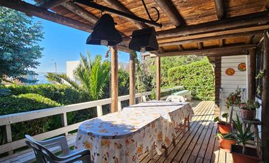 CASA A 2 CUADRAS DE AV. CONCON REÑACA, A PASOS DE PLAZA EL PRADO