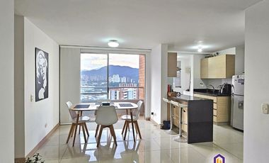 Apartamento de 3 alcobas en venta. Sabaneta, Tres Esquinas