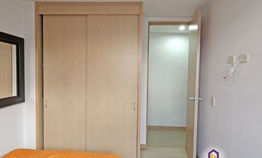 Apartamento de 3 alcobas en venta. Sabaneta, Tres Esquinas